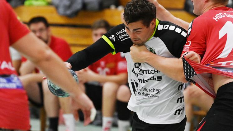author Andrej Kunz gewann mit dem TV Neerstedt in der Handball-Verbandsliga gegen den Wilhelmshavener HV II.