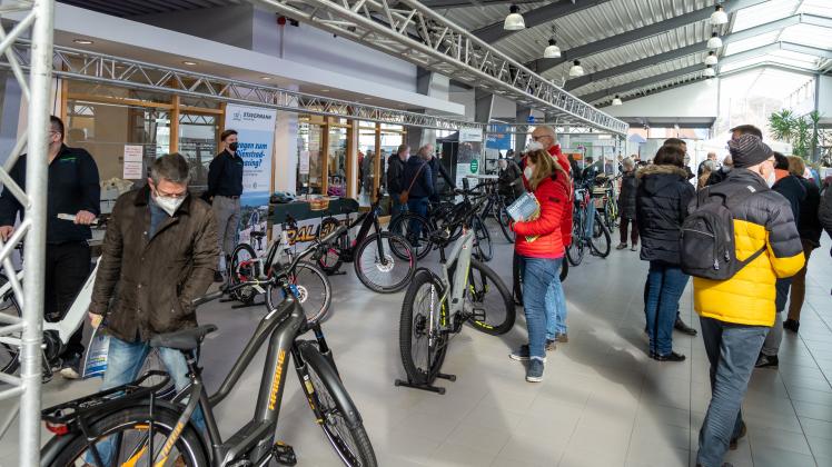 Osnabrücker Fahrradmesse zeigt die Trends 2022 Großer Andrang herrschte bei der Osnabrücker Fahrradmesse.
