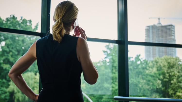 Frauen, die zurück in den Beruf oder sich neu orientieren wollen, können sich von der Koordinierungsstelle Frauen und Wirtschaft beraten lassen. 