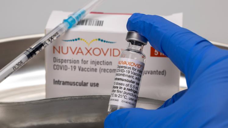 Der neue Impfstoff, auf den viele gewartet haben, ist da. Auch in Ganderkesee und Wildeshausen sind die ersten Dosen Nuvaxovid verimpft worden.