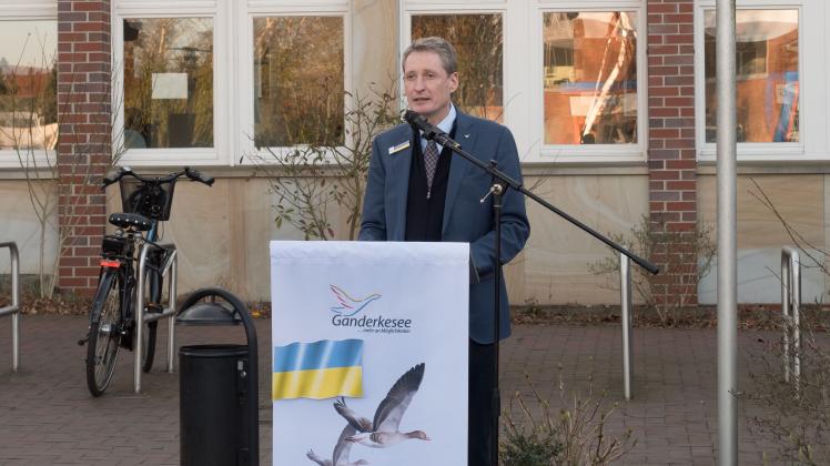 „Mit offenem Herzen werden wir Menschen aufnehmen, die vor dem Krieg aus der Ukraine fliehen müssen und zu uns kommen“: Bürgermeister Ralf Wessel.