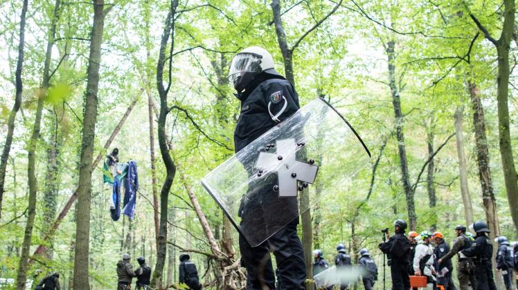 Räumung des Hambacher Forsts Räumung des Hambacher Forsts