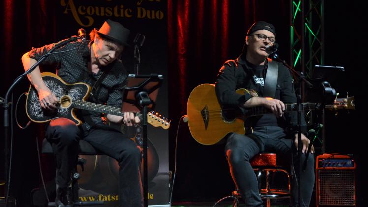 Das Fats Meyer Acoustic-Duo spielte Klassiker der Rockmusik aus den vergangenen 50 Jahren.