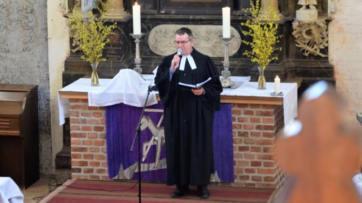 Vergebung und Versöhnung - so lautete das Thema der letzten Predigt von Pastor Rupert Schröder in Brüel.