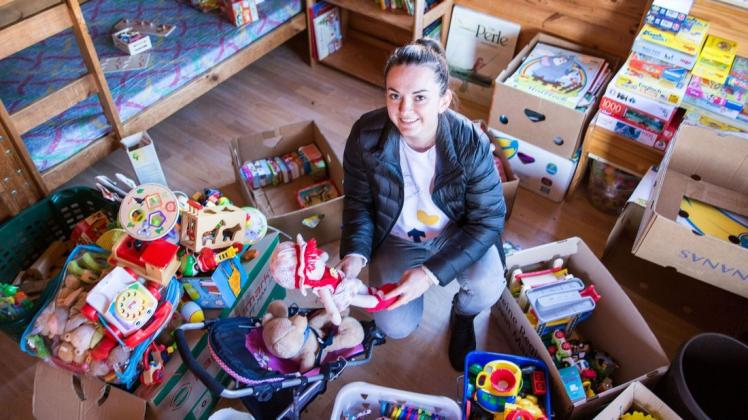 Hilft im Feriendorf Mueß beim Sortieren von Spielzeug und Kleidung: Angelina Petri.
