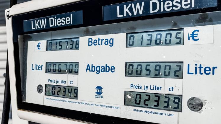 Treibstoff für Lastwagen: Die Preise fürs Tanken werden notwendigerweise an die Endkunden weitergereicht.