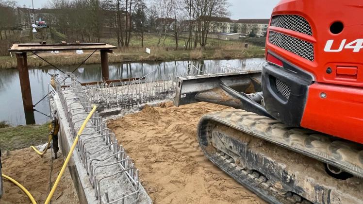 So sahen die "Reste" der Plümperwiesenbrücke im Januar aus. Tragende Bauteile werden wiederverwendet.