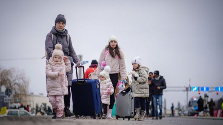 Es sind vor allem Frauen mit  Kindern,  die vor dem Krieg aus der Ukraine  fliehen.