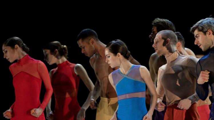Wenn im Tanz Musik sichtbar wird: Ballettinszenierung „Through my Eyes“ von Xenia Wiest