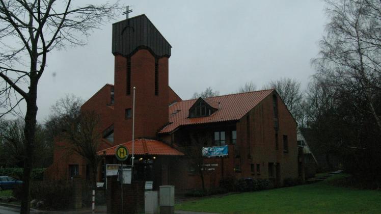 Die St.-Elisabeth-Kirche im Ostseebad Damp hätte nach den zwei zur Auswahl stehenden Struktur-Konzepten der katholischen Pfarrei Stella Maris die Chance zum Erhalt als kirchliches Gebäude.