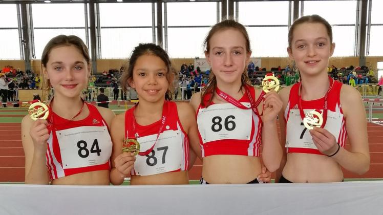 Zoe Plewka, Mia Wallasch, Stella Schulze und Elisabet Grgic wurde mit einer Zeit von 29,65 Sekunden Brandenburgische Hallenlandesmeister