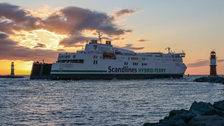 Von Rostock aus können Geflüchtete aus der Ukraine fortan kostenlos mit Fähren der Firma Scandlines ins dänische Gedser reisen. (Symbolfoto)