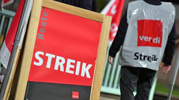 Die Gewerkschaft Verdi hat Beschäftigte der Unimedizin Rostock Logistik (UMR Logistik) zu einem ganztätigen Warnstreik aufgerufen.