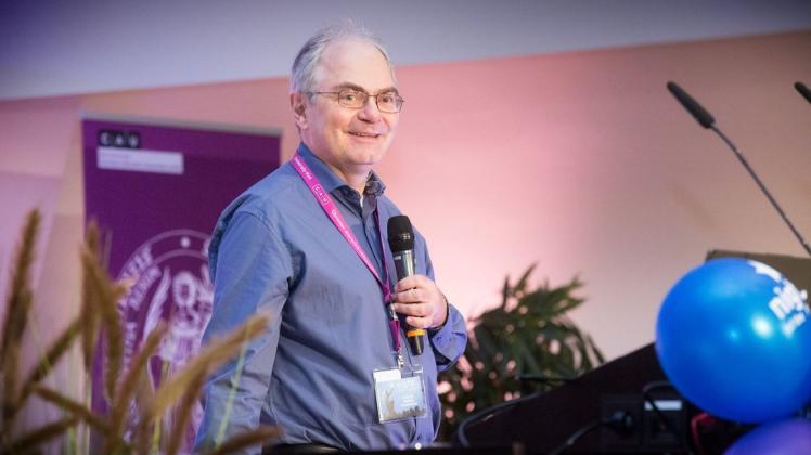 Corona in SH Helmut Fickenscher über seine Arbeit im Expertenrat SHZ