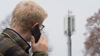In Neukirchen, Klanxbüll und Aventoft können Telekomkunden jetzt wieder mit ihren Handys telefonieren (Symbolbild).