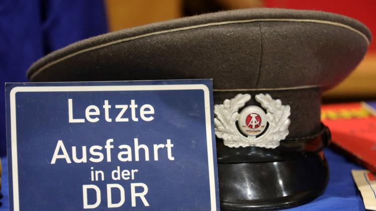 Prora war mehr als ein Nazi-Bad. Hier spielte sich vierzig Jahre DDR-Militärgeschichte ab. Doch davon finden sich kaum noch Spuren. Woran liegt das?
