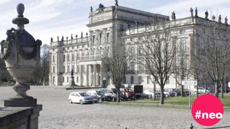 Ein Google-Rezensent findet die graue Fassade wenig ansehnlich. Doch insgesamt fallen die Kritiken für das Schloss Ludwigslust sehr gut aus.