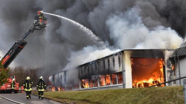 Ein Raub der Flammen wurde diese Produktionsstätte in Grevesmühlen.