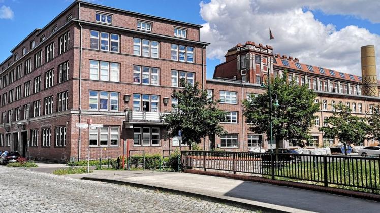 Wohnungen, Bildungsstätte und Museum - die Tuchfabrik in Pritzwalk hat nach dem Umbau wieder Mieter.