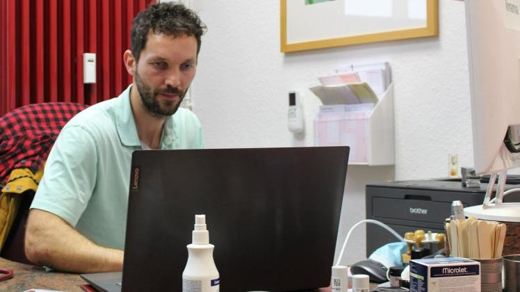Dr. Christoph Zerrenner hat sich entschieden, eine Außendienststelle in Bützow zu eröffnen. Dr. Christoph Zerrenner hat sich entschieden, eine Außendienststelle in Bützow zu eröffnen.