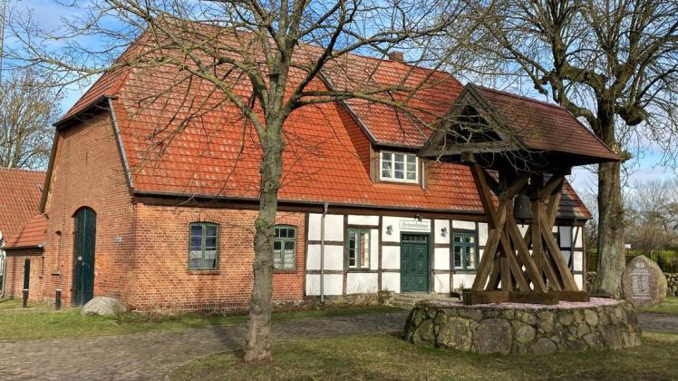 Im März findet die erste Feier seit Langem im Gemeindehaus in Kothendorf statt.