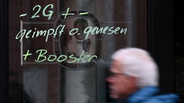 An vielen Orten gilt die 2G-Plus-Regelung in Innenräumen. Nur Geboosterte müssen keinen Testnachweis erbringen.