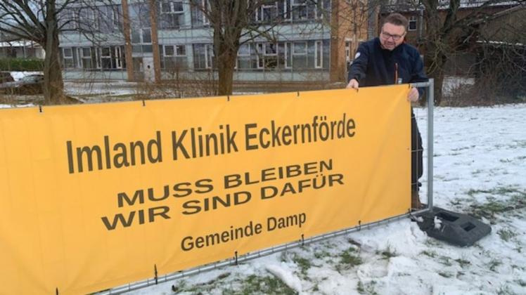 Gemeinde Fordert Mit Bannern Erhalt Der Imland-Klinik Eckernförde | SHZ