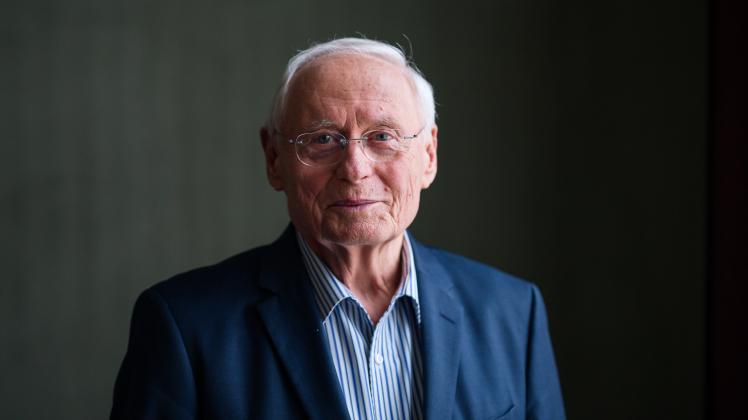 Oskar Lafontaine (Die Linke) tritt aus der Linkspartei zurück. Oskar Lafontaine