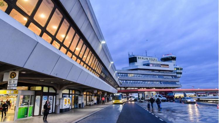 Das Gebäude des Flughafens Berlin-Tegel "Otto Lilienthal": Die Gewerkschaft Verdi hat die Mitarbeiter von Sicherheitsfirmen aufgerufen.