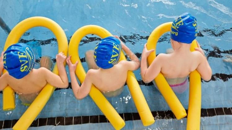 Die FDP wünscht sich mehr Schwimmunterricht für Kinder. Symbolfoto: Georg Wendt/dpa