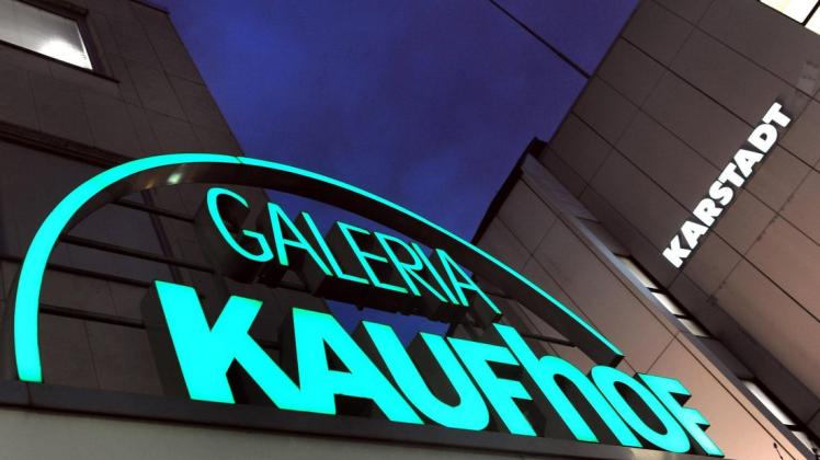 Galeria Kaufhof streicht rund jede fünfte Stelle, kündigte der Konzern am Freitag an.