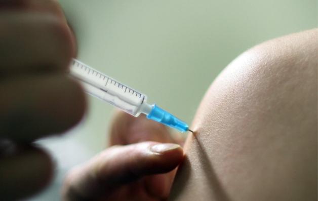 In der Grippesaison 2019 stellen die Krankenkassen Vierfach-Impfstoff zur Verfügung. Foto: dpa/Kay Nietfeld In der Grippesaison 2019 stellen die Krankenkassen Vierfach-Impfstoff zur Verfügung. Foto: dpa/Kay Nietfeld