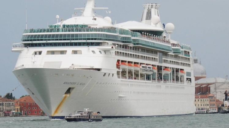 Ein junge Mann sprang absichtlich von einem Kreuzfahrtschiff der Flotte von Royal Caribbean. Symbolfoto: imago/Manfred Segerer