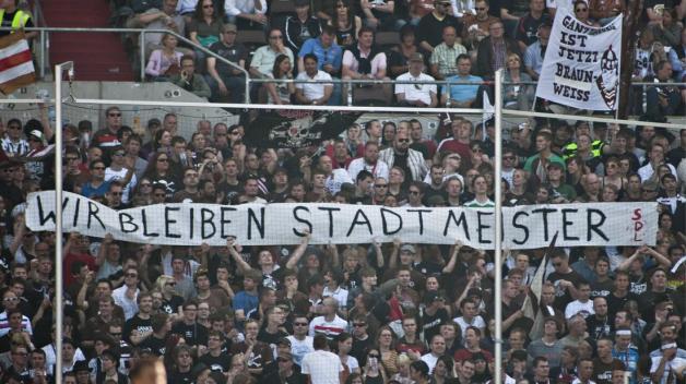 Das Hamburger Stadtderby ist für die Fans des Hamburger SV und des FC St. Pauli seit jeher das absolute Highlight. (Symbolbild) Foto: imago/Baering