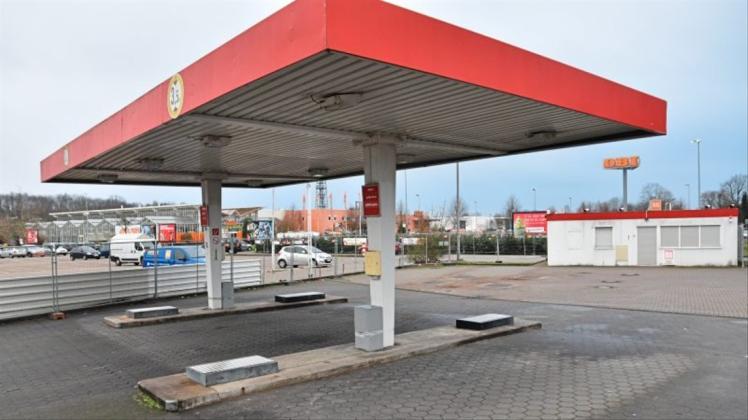 Die Tankstelle auf dem Gelände von Kaufland am Reinersweg ist geschlossen. Nun sollen dort Parkplätze entstehen. 