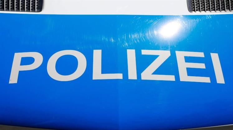 Die Polizei sucht Zeugen im Zusammenhang eines Einbruchs in der Tennisanlage des TC Blau Weiß in Varrel. Symbolfoto: Michael Gründel Die Polizei sucht Zeugen im Zusammenhang eines Einbruchs in der Tennisanlage des TC Blau Weiß in Varrel. Symbolfoto: Michael Gründel