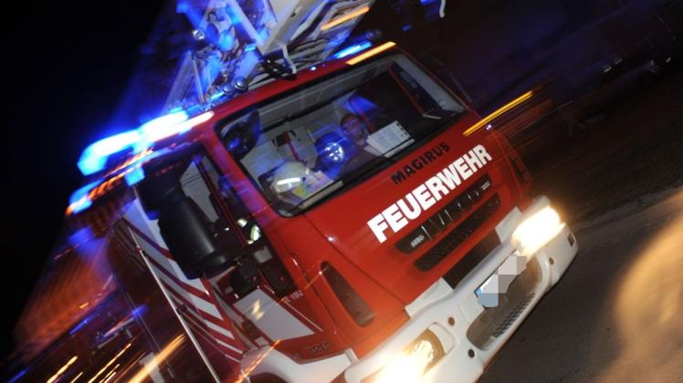 Zum Brand in Cramonshagen rückte die Feuerwehr aus Brüsewitz aus und hatte das Feuer schnell unter Kontrolle. (Symbolbild)