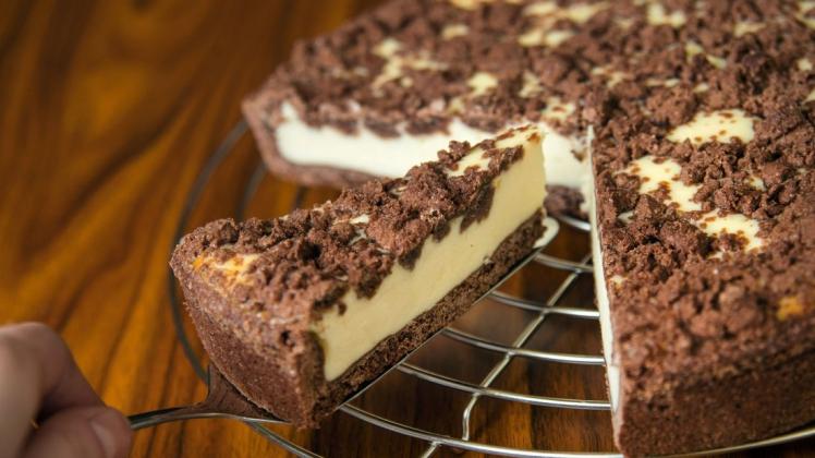 Politisch inkorrekt in Zeiten des Kriegs oder einfach nur lecker: russischer Zupfkuchen Politisch inkorrekt in Zeiten des Kriegs oder einfach nur lecker: russischer Zupfkuchen