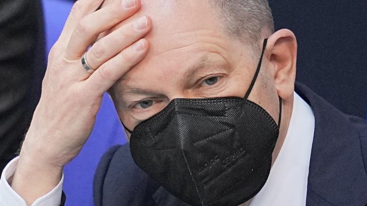 Gibt klaren Kurs vor, aber wird ihm die Ampel folgen? Kanzler Olaf Scholz. Bundestag - Haushaltswoche