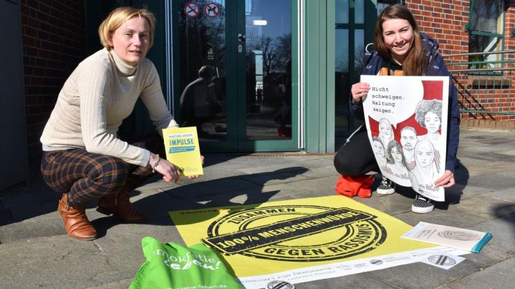 Setzen sich gemeinsam gegen Rassismus ein: Nike Czerny-Christenson (l.) vom Amt Warnow-West und Sandra Awe von der Partnerschaft für Demokratie des Landkreises Rostock.