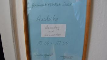 Nur kurze Öffnungszeiten: die Bibliothek in Dabel.