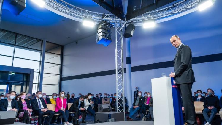 Parteichef Friedrich Merz Motiviert CDU-Basis In Neumünster | SHZ