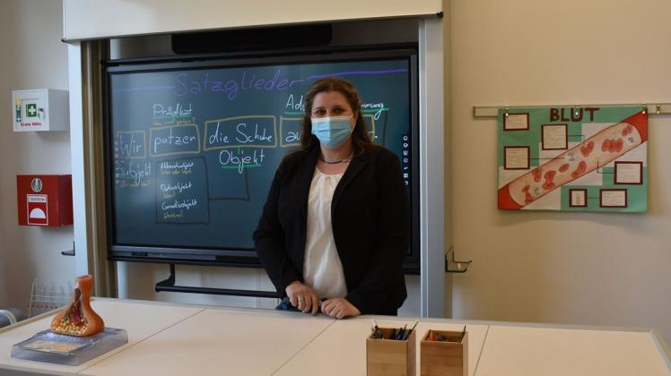 Unterrichtet werden kann in der neuen Klinikschule in modernen Räumen mit digitalen Hilfsmitteln. Darauf freut sich Biologie-Lehrerin Carolin Feilert besonders.