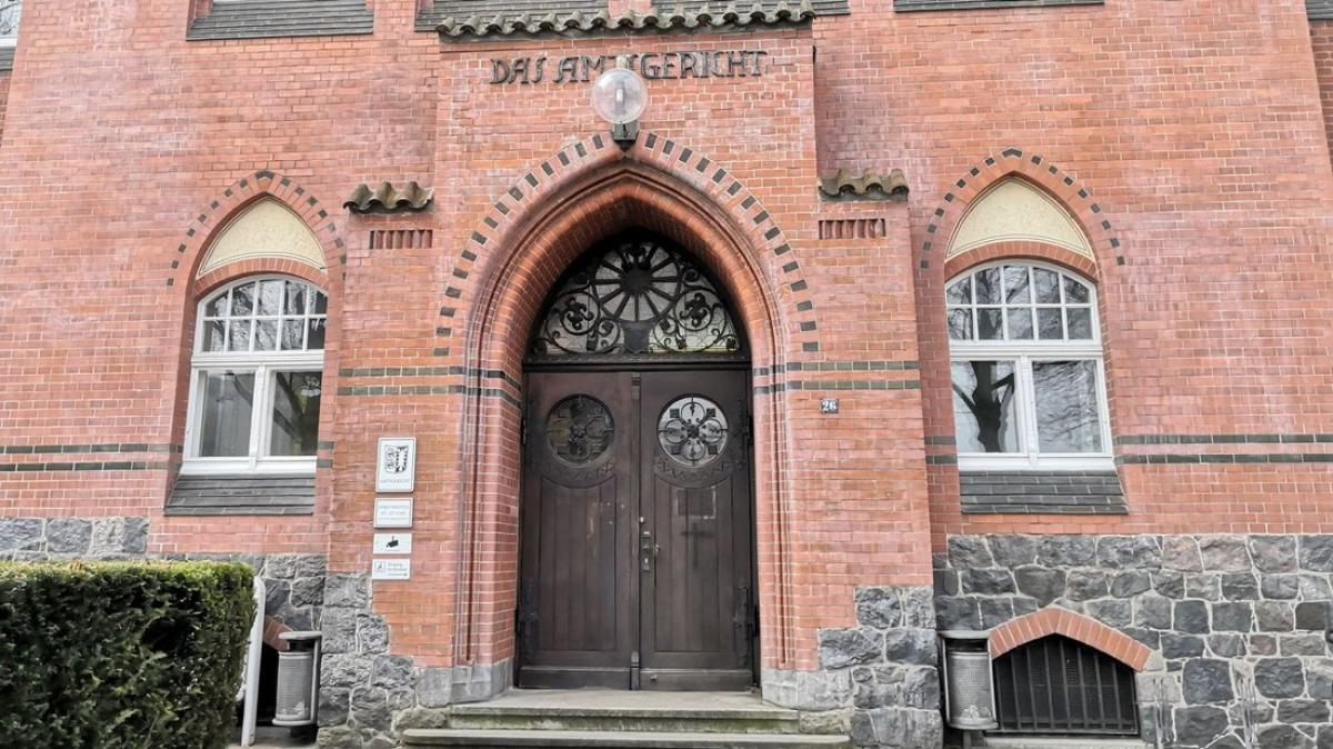 Gericht Neum nster Prozess Nach Kupferdiebstahl In Alter Fabrik SHZ