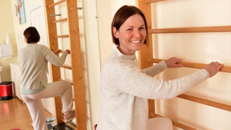 Beruflich ist sie hoch hinauf geklettert: Physiotherapeutin Steffi Wernicke ist mittlerweile eine Institution in Eldena, wo sie eine eigene Praxis betreibt. Beruflich ist sie hoch hinauf geklettert: Physiotherapeutin Steffi Wernicke ist mittlerweile eine Institution in Eldena, wo sie eine eigene Praxis betreibt.