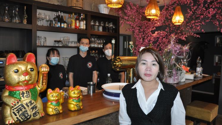 Hà Thi Yên freut sich mit ihrem Team auf den Start in Bramsche im Restaurant an der Breuelstraße.