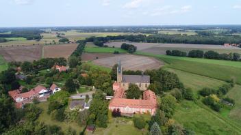 Eine wechselvolle Geschichte hat das Kloster Lage auf Rieste.