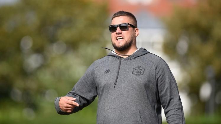 Der Termin für das Landespokal-Halbfinale schmeckt ihm gar nicht: Heiner Bittorf, Trainer des SV Pastow, muss gegen Greifswald an einem Mittwochabend ran. Der Termin für das Landespokal-Halbfinale schmeckt ihm gar nicht: Heiner Bittorf, Trainer des SV Pastow, muss gegen Greifswald an einem Mittwochabend ran.