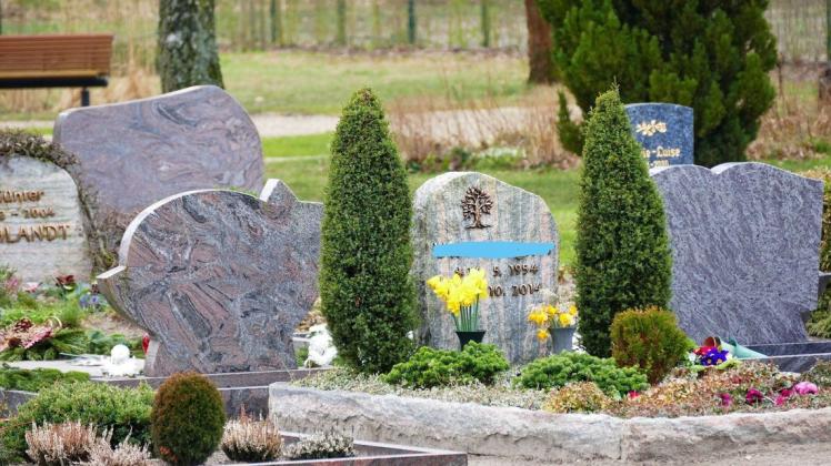 Beginnend ab dem 20. April wird auf den kommunalen Friedhöfen des Amtes Ludwigslust-Land eine Überprüfung der Standfestigkeit von Grabmalen durchgeführt.