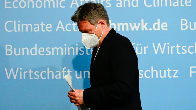Bundeswirtschaftsminister Robert Habeck rief deswegen am Mittwoch die Frühwarnstufe des Notfallplans Gas aus. Bundeswirtschaftsminister Robert Habeck rief deswegen am Mittwoch die Frühwarnstufe des Notfallplans Gas aus.
